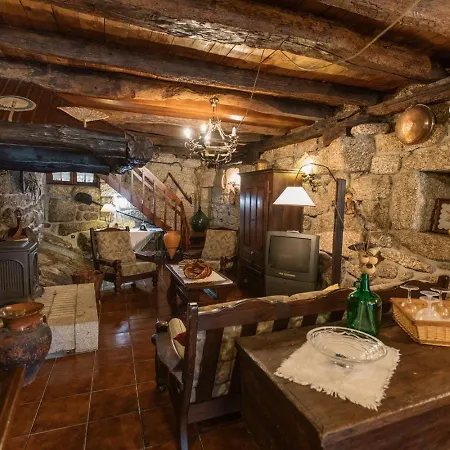 Dom wakacyjny Quinta Da Azenha By House And People