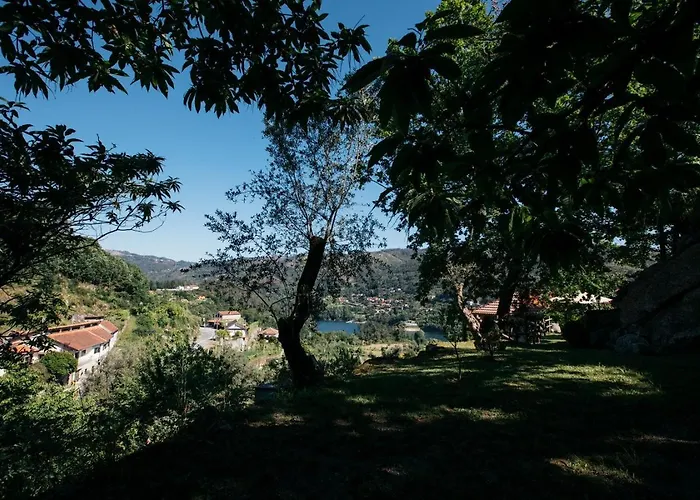 Quinta Da Azenha By House And People Valdosende