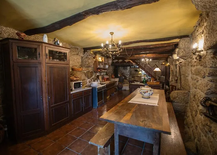 Quinta Da Azenha By House And People 펜션 Valdosende